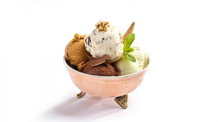 GÖLGELERİN GÜCÜ ADINA