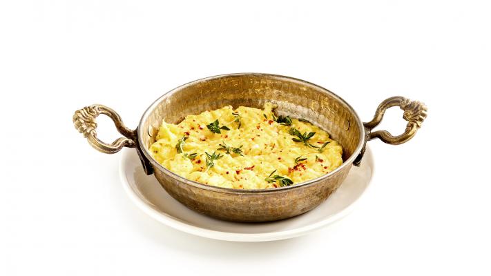 SÜTLE ÇIRPILMIŞ YUMURTA