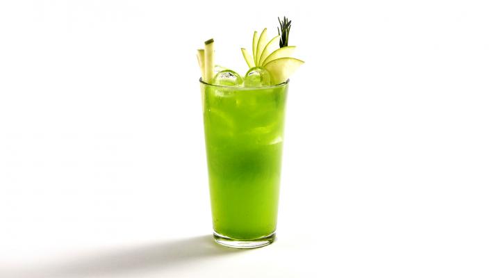 YEŞİL ELMALI LİMONATA